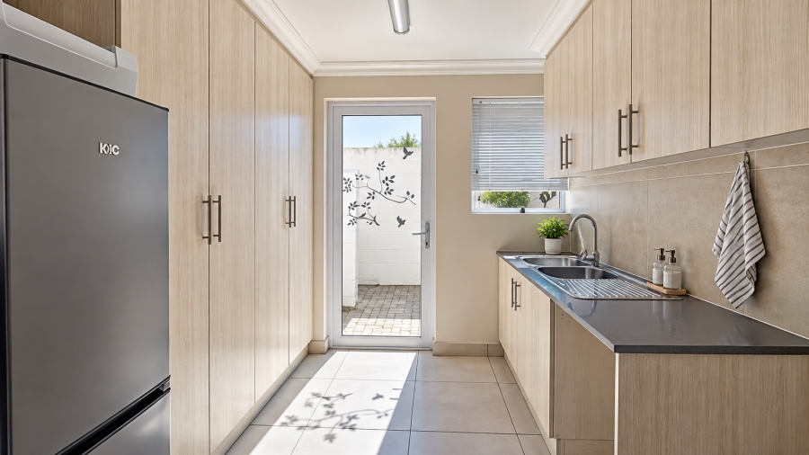 5 Bedroom Property for Sale in Laguna Sands Western Cape